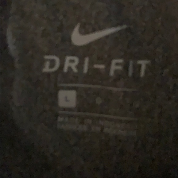 Nike Dri-Fit Kyrie hoodie, size men’s large - Picture 3 of 3